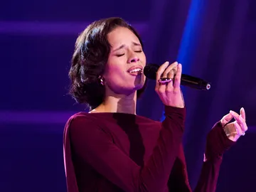 Malú no se equivocó: Audrey cautiva como nunca con ‘Hero’ en los Asaltos Malú no se equivocó: Audrey cautiva como nunca con ‘Hero’ en los Asaltos