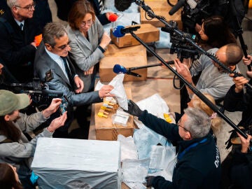 Inspeccionan paquetes en el aeropuerto de Francia