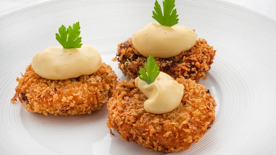 Pastelitos de cangrejo, un entrante ideal para compartir de Joseba Arguiñano Pastelitos de cangrejo, un entrante ideal para compartir de Joseba Arguiñano