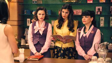 Cloe sorprende a las chicas de la tienda con un nuevo método de venta: “Tenéis que verlo como una oportunidad” Cloe sorprende a las chicas de la tienda con un nuevo método de venta: “Tenéis que verlo como una oportunidad”