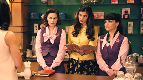 Cloe sorprende a las chicas de la tienda con un nuevo método de venta: “Tenéis que verlo como una oportunidad” Cloe sorprende a las chicas de la tienda con un nuevo método de venta: “Tenéis que verlo como una oportunidad”