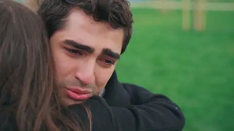 Suna le recuerda a Ferit una dura verdad: no todos los amores son correspondidos Suna le recuerda a Ferit una dura verdad: no todos los amores son correspondidos