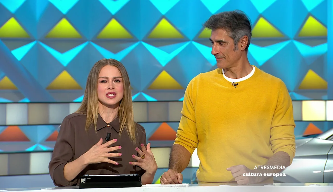 Carla Nieto visita La ruleta de la suerte con motivo del estreno de ‘Siempre es invierno’