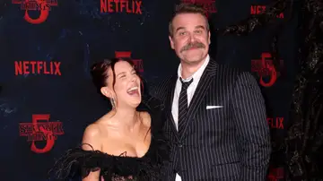 Millie Bobby Brown y David Harbour Millie Bobby Brown y David Harbour
