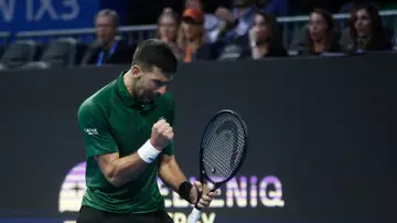 Djokovic celebra un punto en la final ante Musetti Djokovic celebra un punto en la final ante Musetti