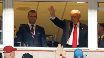Donald Trump en el Northwest Stadium de Washington