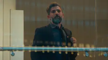 El despecho de Harun: un amor imposible por Bahar es la razón de todo su odio El despecho de Harun: un amor imposible por Bahar es la razón de todo su odio