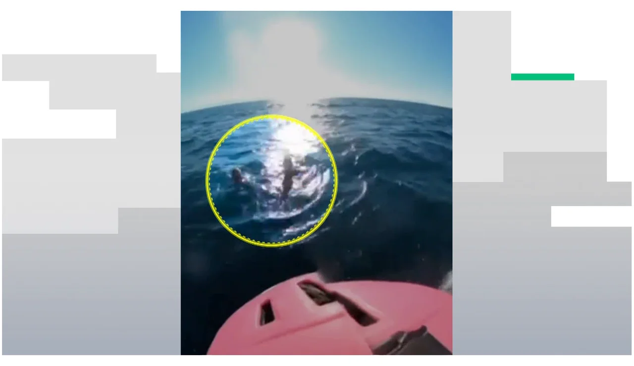 La windsurfista Iset Segura, condecorada por salvar a un padre y su hija de morir ahogados