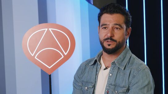 &ldquo;David no puede perdonar eso&rdquo;: Antonio Vel&aacute;zquez analiza su relaci&oacute;n con Julia y Patricia en La Encrucijada
