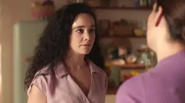 “Me he dado un golpe”: Sara, obligada a mentir para protegerse de la locura de Saúl “Me he dado un golpe”: Sara, obligada a mentir para protegerse de la locura de Saúl