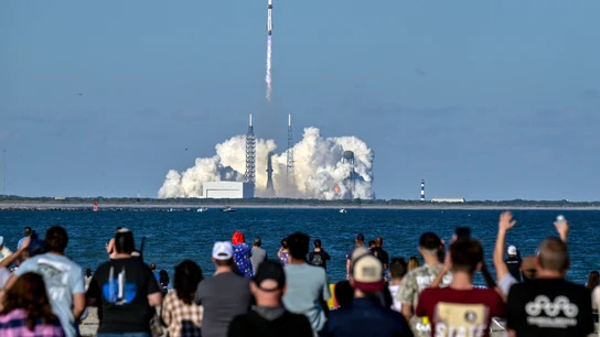 El cohete New Glenn de Blue Origin despega desde Cabo Cañaveral El cohete New Glenn de Blue Origin despega desde Cabo Cañaveral