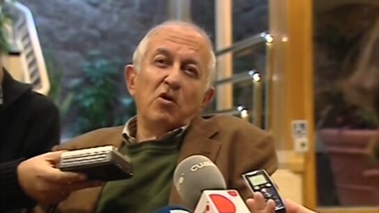 Efem&eacute;rides de hoy 24 de noviembre de 2025: Juan Goytisolo, Premio Nacional de las Letras Espa&ntilde;olas