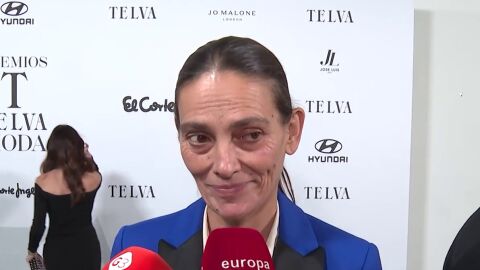 Laura Ponte contestanto a losmedios