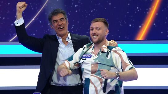 La gran remontada de Fernando llena de emoci&oacute;n La ruleta de la suerte noche