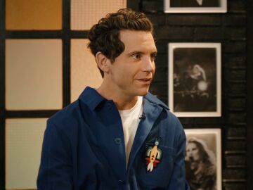 Mika confiesa sus problemas de infancia durante los ensayos: "He empezado a cantar porque tenía muchísimos problemas en la escuala"