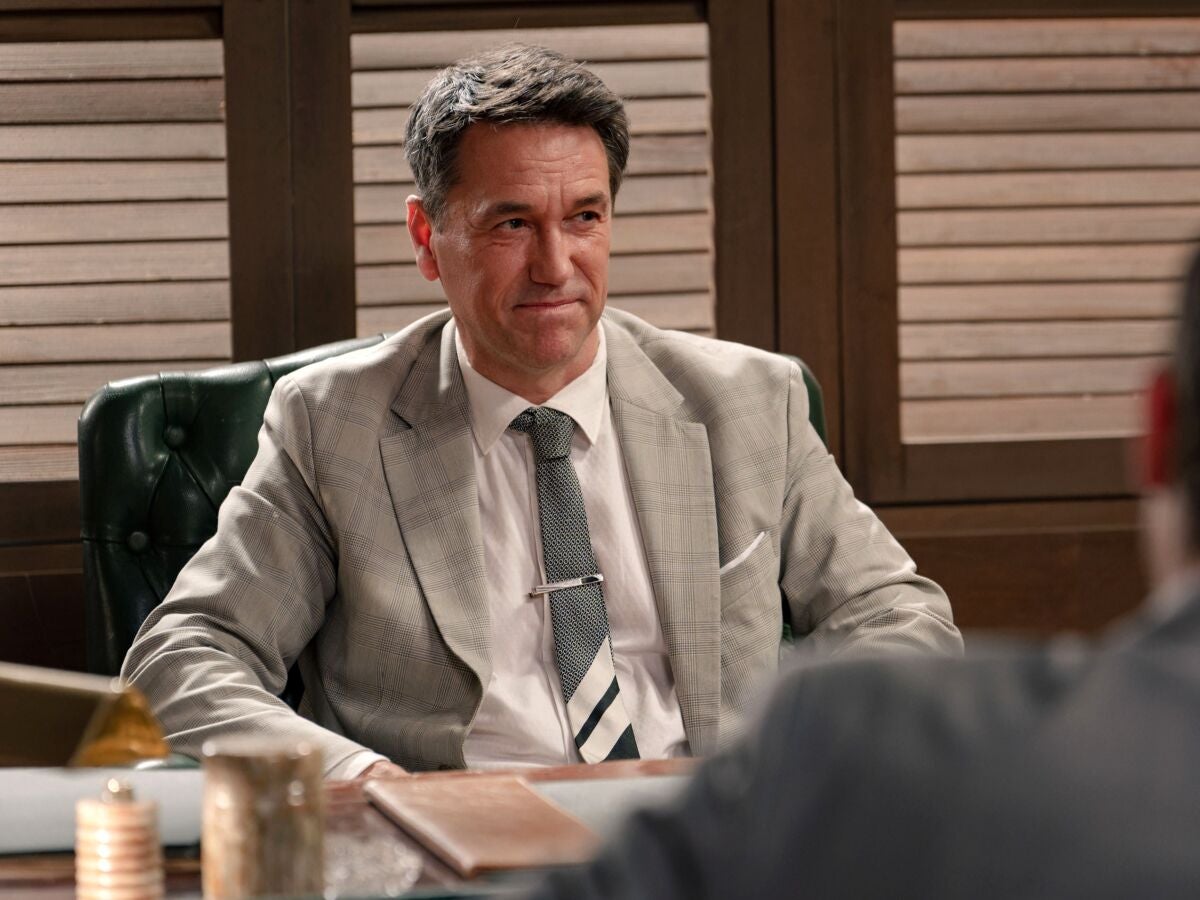 Capítulo 437 de Sueños de libertad; 14 de noviembre: Gabriel toma posesión  de su nuevo cargo en la empresa