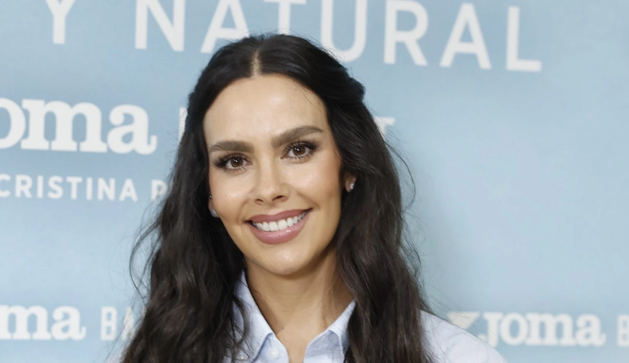 Cristina Pedroche posando para los medios