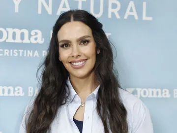 Cristina Pedroche posando para los medios Cristina Pedroche posando para los medios