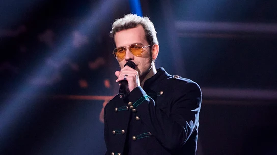 El poder de Jake Miagra llena el escenario con una versión inolvidable de David Bowie El poder de Jake Miagra llena el escenario con una versión inolvidable de David Bowie
