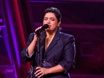 N&iacute;a, talent de La Voz 2025