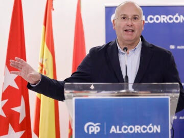 Tellado dedica una canción del nuevo álbum de Rosalía a Pedro Sánchez: "Se ha convertido en La Perla de España"