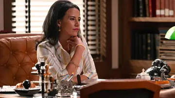 Descubre a Cloe Dubois, la representante de Brossard interpretada por Antea Rodríguez en Sueños de Libertad Descubre a Cloe Dubois, la representante de Brossard interpretada por Antea Rodríguez en Sueños de Libertad