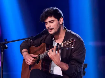 Mateo Latorre crea magia en La Voz con ‘I love you’ y emociona al público Mateo Latorre crea magia en La Voz con ‘I love you’ y emociona al público