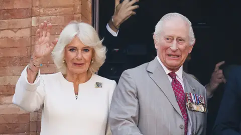 El rey Carlos III y Camilla Parker, la reina consorte El rey Carlos III y Camilla Parker, la reina consorte