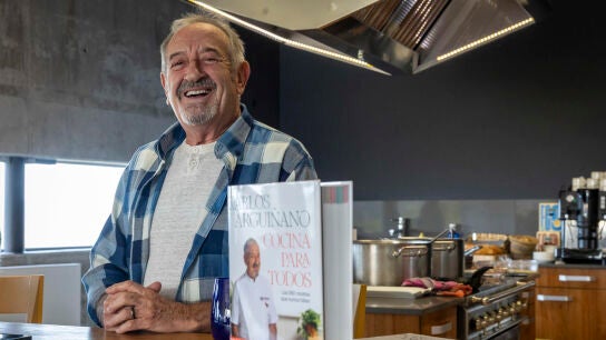 Karlos Argui&ntilde;ano publica 'Cocina para todos', un libro con 560 recetas sencillas, saludables y baratas 