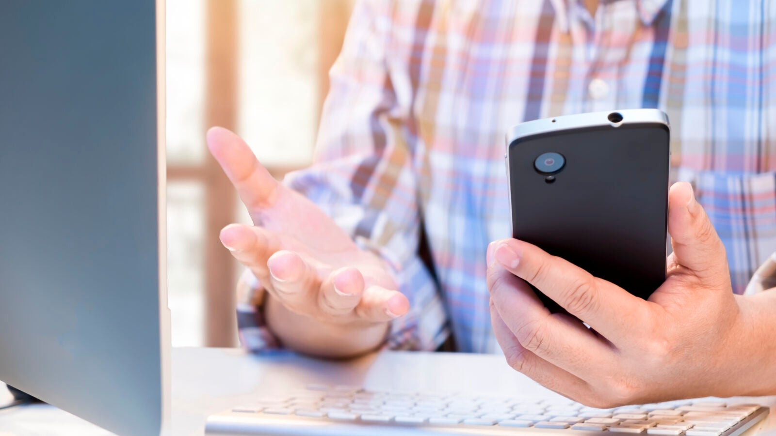 Nueva ley de atención al cliente: adiós al spam telefónico, a los gastos ocultos y a las reseñas falsas