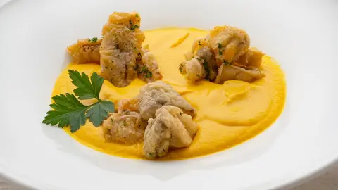 Crema de calabaza asada con setas, de Joseba Arguiñano: "El sabor concentrado hará que quede más rica" Crema de calabaza asada con setas, de Joseba Arguiñano: "El sabor concentrado hará que quede más rica"