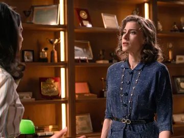 Marta, muy enfadada, rechaza la idea de los nuevos uniformes de Cloe: “Quieren borrar la esencia de los De la Reina” Marta, muy enfadada, rechaza la idea de los nuevos uniformes de Cloe: “Quieren borrar la esencia de los De la Reina”