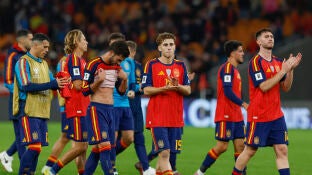 Los jugadores de la selecci&oacute;n espa&ntilde;ola tras el duelo ante Turqu&iacute;a
