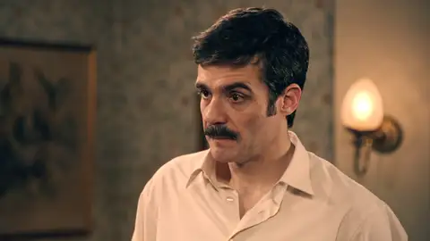 Joaquín le propone a Digna asociarse en su nuevo proyecto de embalaje: “Confiad en mí” Joaquín le propone a Digna asociarse en su nuevo proyecto de embalaje: “Confiad en mí”