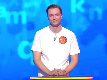 Hugo Salazar dicta sentencia con Manu tras su nuevo poema de despedida: “Dadle el premio ya” Hugo Salazar dicta sentencia con Manu tras su nuevo poema de despedida: “Dadle el premio ya”