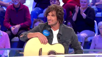 Hugo Salazar hace sonrojar a Rosa: le dedica ‘Regálame tus besos’ en Pasapalabra Hugo Salazar hace sonrojar a Rosa: le dedica ‘Regálame tus besos’ en Pasapalabra