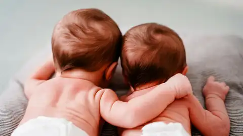 Dos bebés Dos bebés