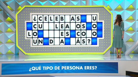 Los concursantes, ante uno de los paneles m&aacute;s complicados de resolver en La ruleta de la suerte