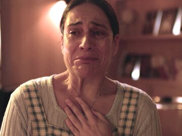 Emilio confiesa el crimen que tanto tiempo llevaba ocultando y destroza su matrimonio con Carmen