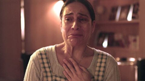 Emilio confiesa el crimen que tanto tiempo llevaba ocultando y destroza su matrimonio con Carmen