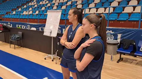 Silvia Millán, de fisioterapeuta del Baxi Ferrol a jugadora imprescindible Silvia Millán, de fisioterapeuta del Baxi Ferrol a jugadora imprescindible