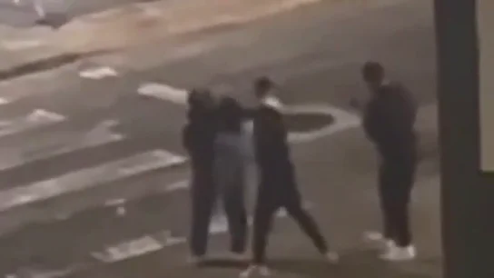 "Tengo miedo a salir a la calle", un año de silencio tras una brutal agresión en Ferrol "Tengo miedo a salir a la calle", un año de silencio tras una brutal agresión en Ferrol