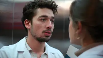 Uras confiesa su amor a Seren tras besarla delante de Maral, ¿se reconcilian?: esta noche, capitulazo de Renacer Uras confiesa su amor a Seren tras besarla delante de Maral, ¿se reconcilian?: esta noche, capitulazo de Renacer