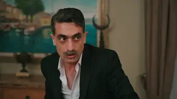 Así consiguió Hattuc que Kazim aceptara su boda con Halis: una discusión explosiva dejó a todos en shock Así consiguió Hattuc que Kazim aceptara su boda con Halis: una discusión explosiva dejó a todos en shock