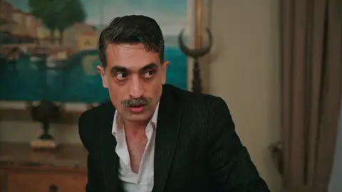 Así consiguió Hattuc que Kazim aceptara su boda con Halis: una discusión explosiva dejó a todos en shock Así consiguió Hattuc que Kazim aceptara su boda con Halis: una discusión explosiva dejó a todos en shock