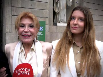 Carmen Thyssen y su hija 