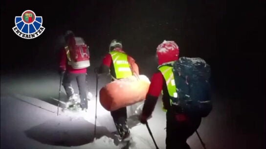 La Ertzaintza busca un pastor desaparecido en Aizkorri por el temporal