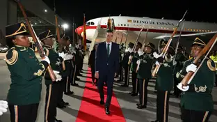 Sánchez llega a la cumbre del G20 en Johannesburgo y reivindica: "En tiempos complejos decidimos avanzar, no retroceder" Sánchez llega a la cumbre del G20 en Johannesburgo y reivindica: "En tiempos complejos decidimos avanzar, no retroceder"