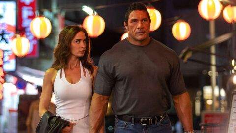 Emily Blunt y Dwayne Johnson en The Smashing Machine