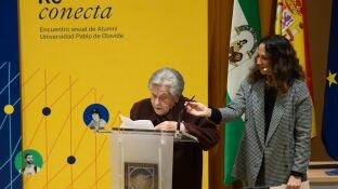 Dolores, Alumna Destacada a sus 93 a&ntilde;os